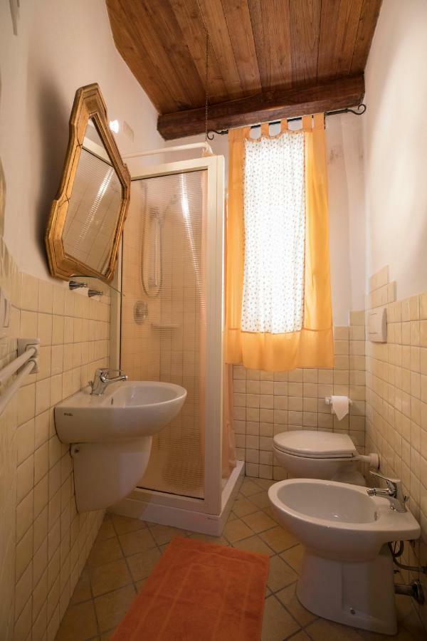 Maiorca 24 Apartments Alghero Bagian luar foto
